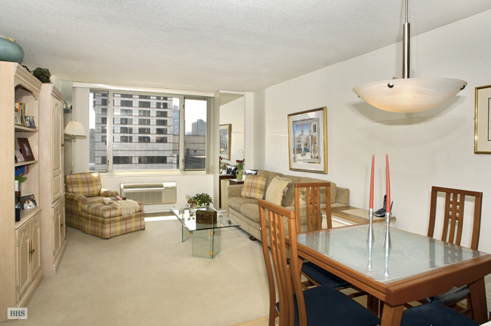 Photo 1 of 130 West 67th Street, Upper West Side, NYC, $585,000, Web #: 491561